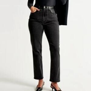 Abercrombie & Fitch ‘90s Straight Ultra High Rise Vegan Leather Pants - Size 18